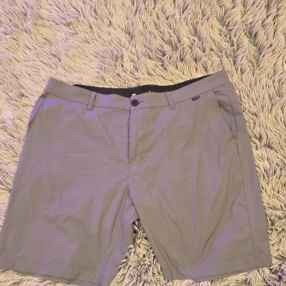 Travis Mathew Men's Flat Front Chino Shorts - Light Gray